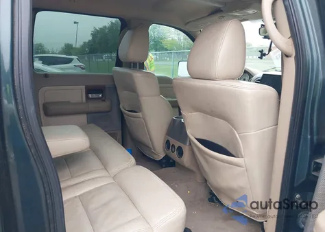 2004 Ford F-150 Lariat/Xlt из США, поврежденный, VIN 1FTPW12574KC02677